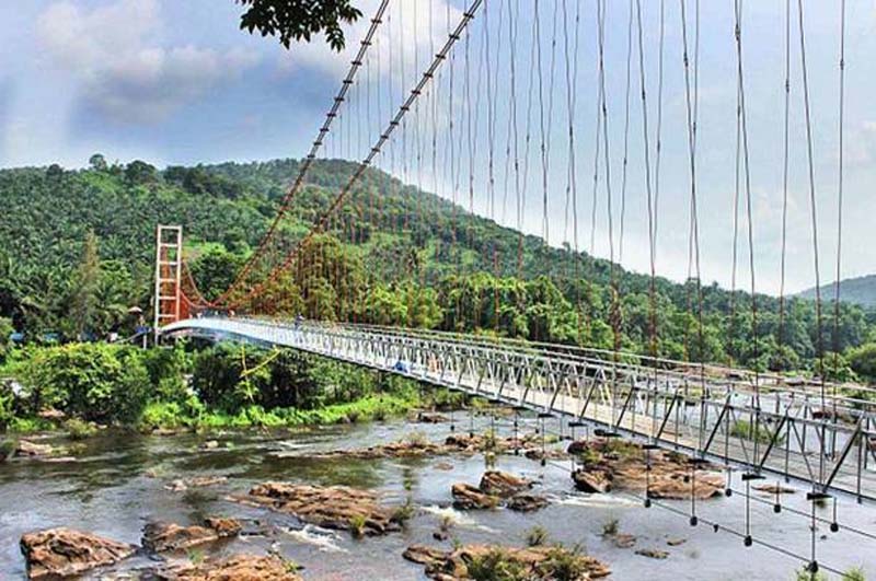 Thumboormuzhi-hanging-Bridge